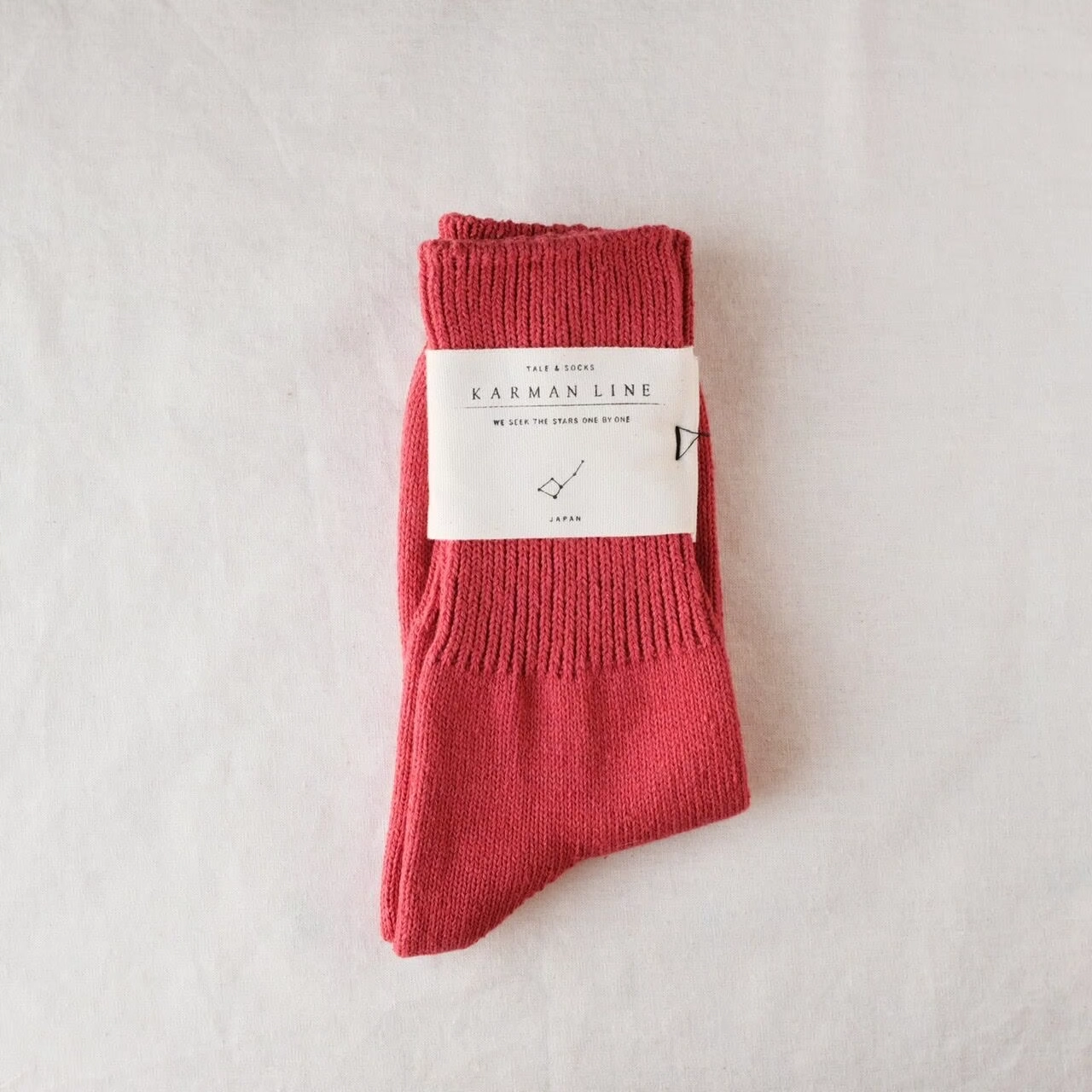 NORMA -red- 定規座の靴下 23-25cm / KARMAN LINE（カーマンライン）
